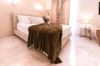 GOLDENSPACE exquisite suite near the port - Ferienwohnung