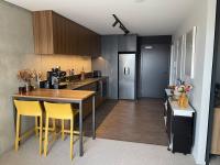 B&B Wellington - Modern Two Bedroom Apartment with Free Parking - Bed and Breakfast Wellington