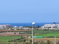 Apartamento de 2 dormitorios con balcón y vistas al mar