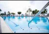 Downtown Beachfront Isla Verde Luxury Apartment - B&B