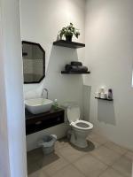 Breathtaking Midlands stay at THE PROTEA CHALET 5kms from N3 - B&B