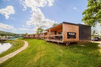 DELUXE Lake View Mobile Homes with Thermal Riviera Tickets - Chambres d’hôtes