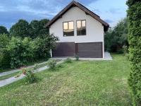 VILLA BY THE LAKE - Bed and Breakfast Curtea de Argeş