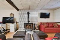 Cozy home with hot tub near airport - Chambres d’hôtes Québec