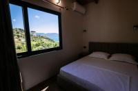 Deluxe Double Room with Side Sea View