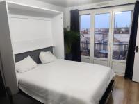 Studio 25m2 - lumineux et bien équipé - B&B Puteaux