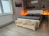 Apartmán s garáží a balkónem - Chambres d’hôtes Pilsen