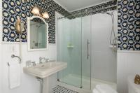Queen Room with Garden View