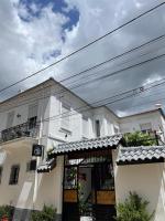 Vila Emre - B&B Korçë
