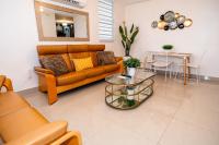 Tropical House with Jacuzzi, Parking and Generator - B&B Ponce