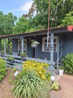 Domek pod brzozami - B&B