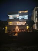 Apartamento de 1 dormitorio con vistas al mar