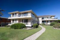 Pebbles - B&B Forster