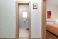 Apartamento con vistas a la piscina