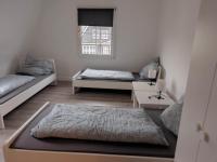 Work and Stay 6 Zimmer 150qm 12 Betten 3 Badezimmer - B&B Meinerzhagen