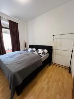 B&B Wuppertal - Casadanilin Stivoll geräumig - Bed and Breakfast Wuppertal