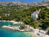 Villa LiTo - only 50m from sea! - Makarska Exklusiv - B&B Brela