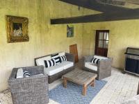 Beautiful One Bedroom Cottage Near Jonzac - Chambres d’hôtes