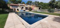 B&B Rognes - Villa provençale avec piscine - Bed and Breakfast Rognes