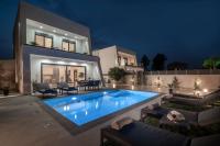 SunWhite Villas - Private Pool & Cozy Atmosphere, by ZanteWize - Ferienwohnung Laganás