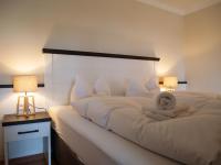 One-Bedroom Apartment with Balcony