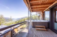 Premium Chalet #7 with Sauna and outside Whirlpool