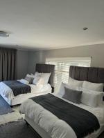Deluxe Double or Twin Room with Pool View
