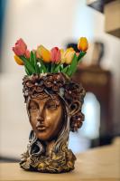 Royal Apartment with Garden