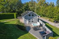 Spa cabin with jacuzzi and firewood sauna - Ferienwohnung Kvicksund