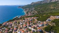 Luxurious 7-Bedroom Villa MI with Private Pool, 500m from the Beach - B&B Sumpetar