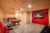 Autumn Breeze By Stony Brook Cabins - B&B Gatlinburg