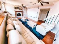 Theater Room Pet Friendly Near AF Academy Peaceful - B&B Colorado Springs