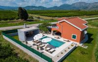 MiaMare Luxury Villa with Pool Surrounded by Nature - Ferienwohnung