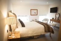 Superior Double Room With Castle View