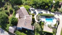 Maison de famille 10 personnes avec piscine - B&B