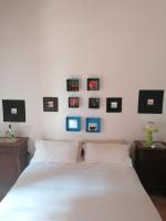 Tweepersoonskamer met 1 of 2 Bedden en Eigen Externe Badkamer