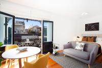 Perfect Located Comfy Studio with Balcony - B&B