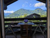Apartamento con vistas y balcón