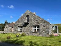 Shanakeever Farm - 3 Bedroom Apartment - Bed and Breakfast Clifden