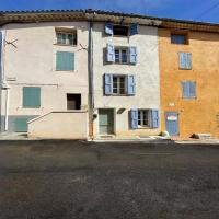 Maison de village centre Quinson - B&B