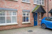 Central Belfast Apartments Somerset Mews - Bed and Breakfast
