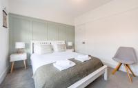 B&B Caversham - Stylish House with parking in Caversham nr Reading, by Sauvignon Stays - Bed and Breakfast Caversham