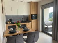 Apartament TOSIA Szczyrk z widokiem na góry i garażem - Chambres d'hôtes Szczyrk