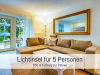 Ferienwohnung Lichtinsel - strandnah, ebenerdig, haustierfreundlich, Terrasse und Garten, viel Platz - B&B Steinberg