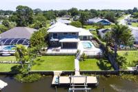 Riverfront Luxury Pool & Hot Tub fishing paradise near beaches Mets Stadium - Bed and Breakfast River Park