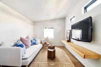 The Cape Backhouse - B&B Fredericksburg