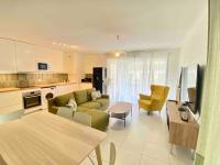 T3 avec terrasse proche de TOUT Parking tram - B&B Montpellier