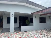 SRH APARTMENT- entire 1 bedroom unit with a kitchen & a bathroom - Walking distance to stores & supermarkets - Nadi International Airport is 3km's away - Chambres d'hôtes Naidi