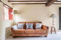 Charming Cottage in Cotswolds Riverside Village - B&B Fairford