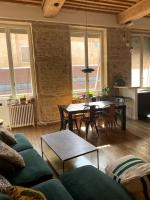 Beau T3 Canut lumineux de 75m2 - B&B Lione